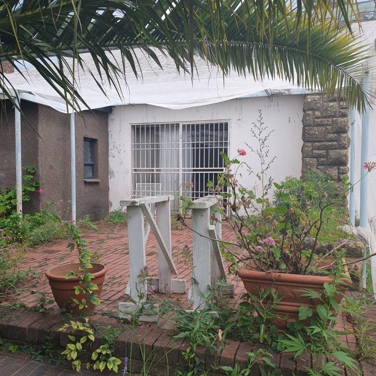 7 Bedroom Property for Sale in Ladybrand Free State